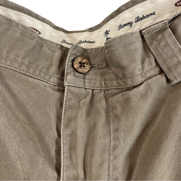 Tommy Bahama Dark Khaki Pleated Flat Front Shorts - Picture 2 of 4